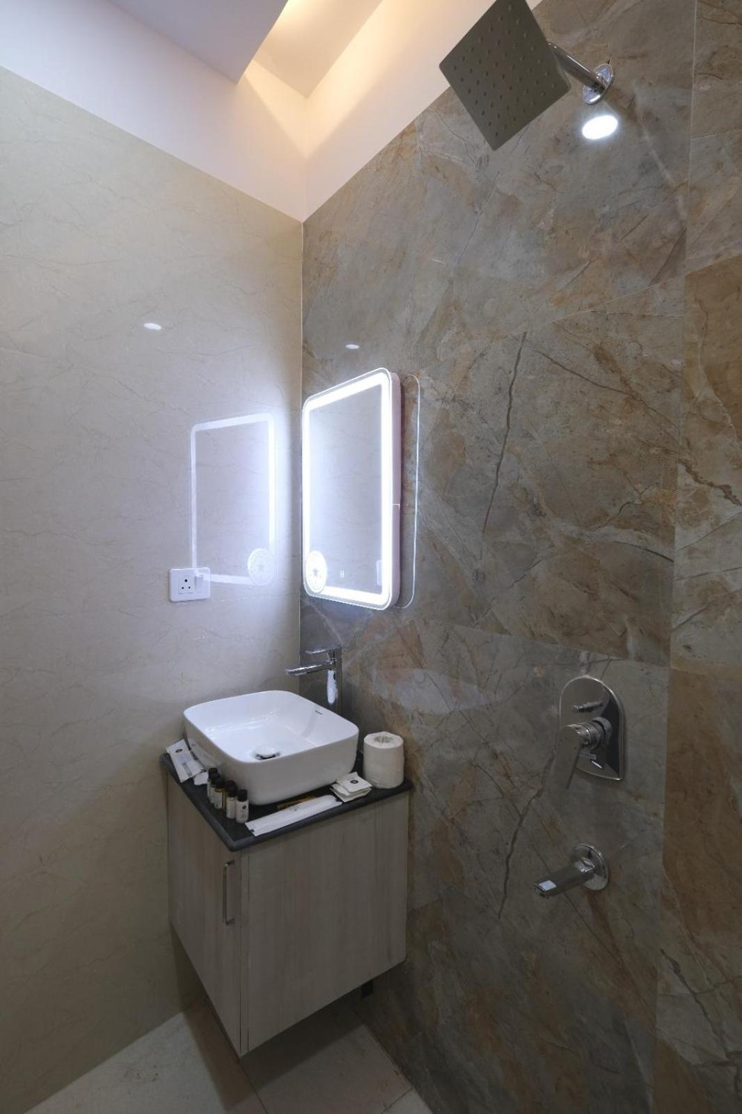 Hotel Sudarshan Ayodhya Экстерьер фото